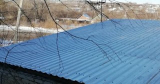Демонтаж поликарбоната с крыши в каменке - услуги по доступной цене от 623 рублей